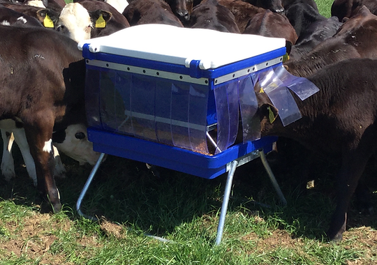Stockman meal feeder